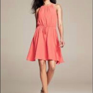 Banana Republic Cinch Waisted Dress Coral Halter Flowy Size 6 Casual-Streetwear